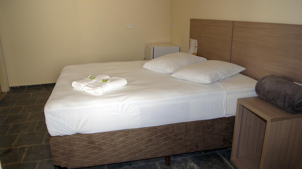 Hotel Pousada Jaguariúna Esterno foto